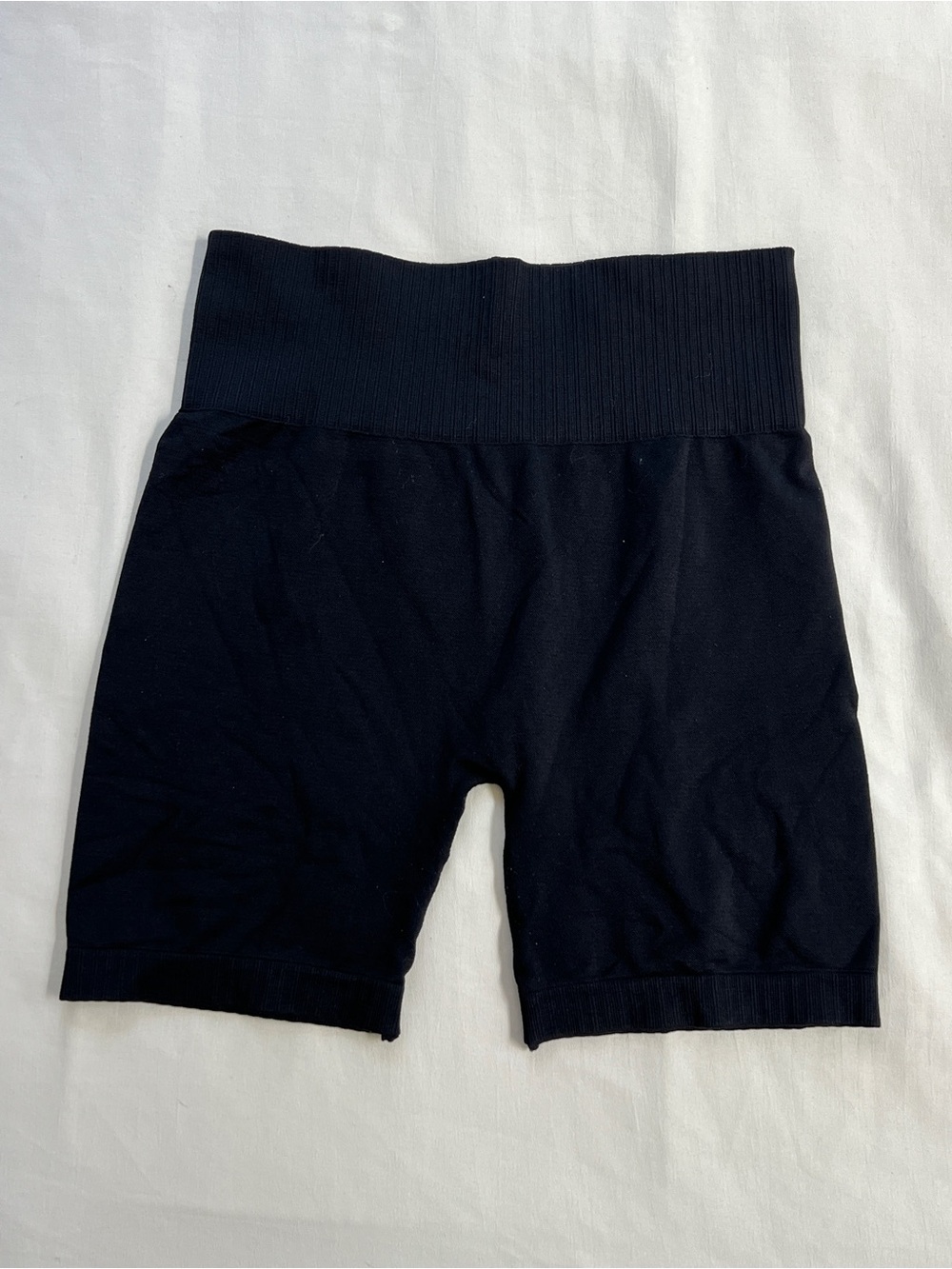 Seamless Black High-Waist Biker Shorts